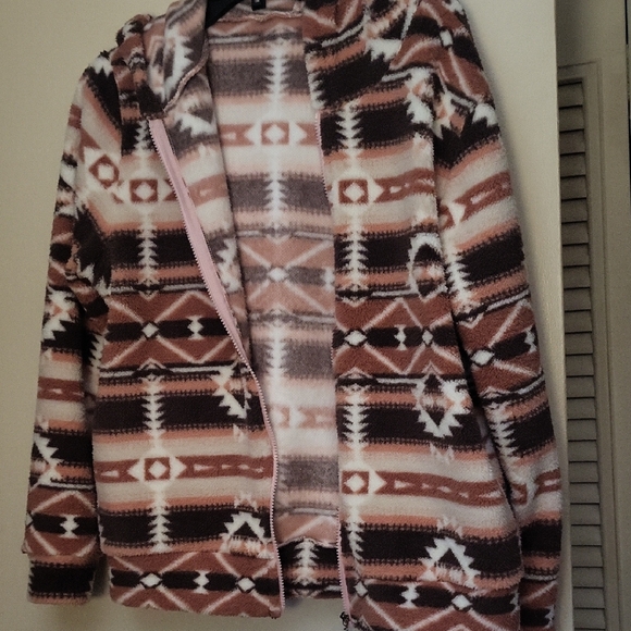 Aztec Pattern Fleece Jacket - Picture 3 of 4